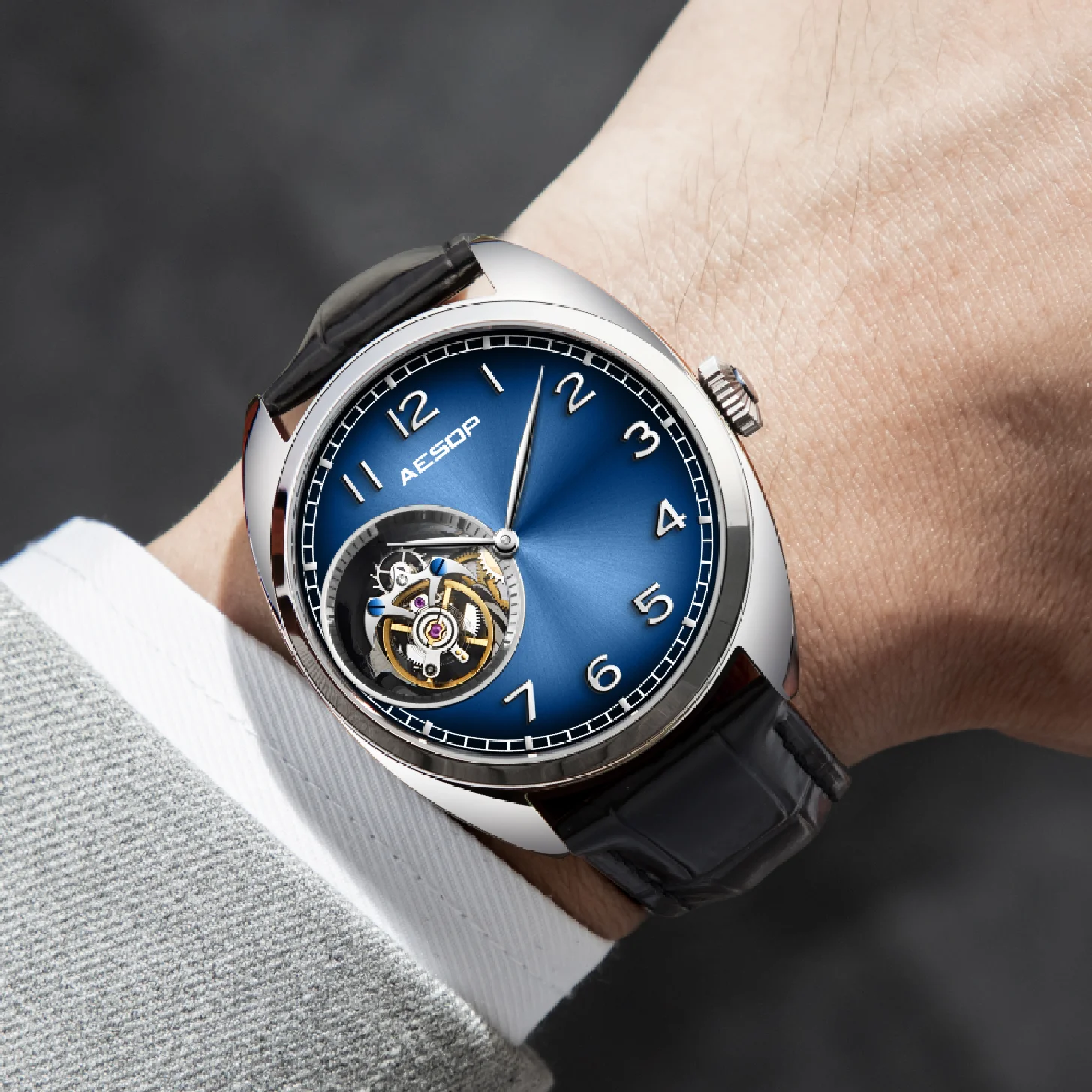 Рисунок 3 - Механические часы Aesop Real с турбийоном