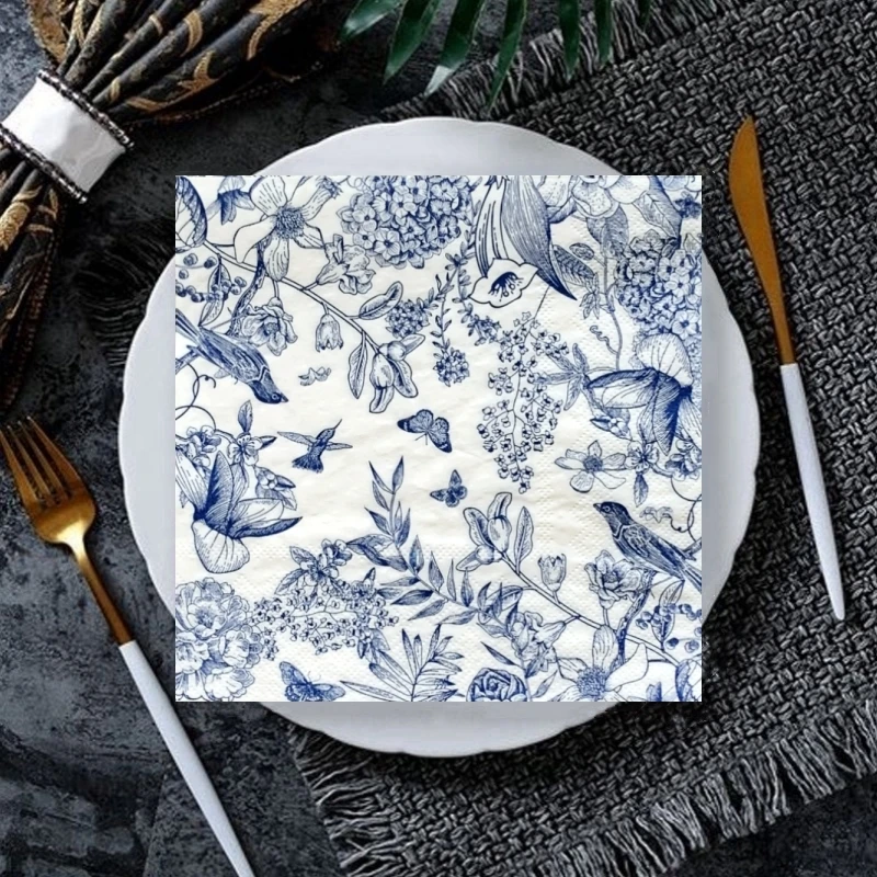 

Бумажные салфетки для декупажа Blue and White Porcelain Birds