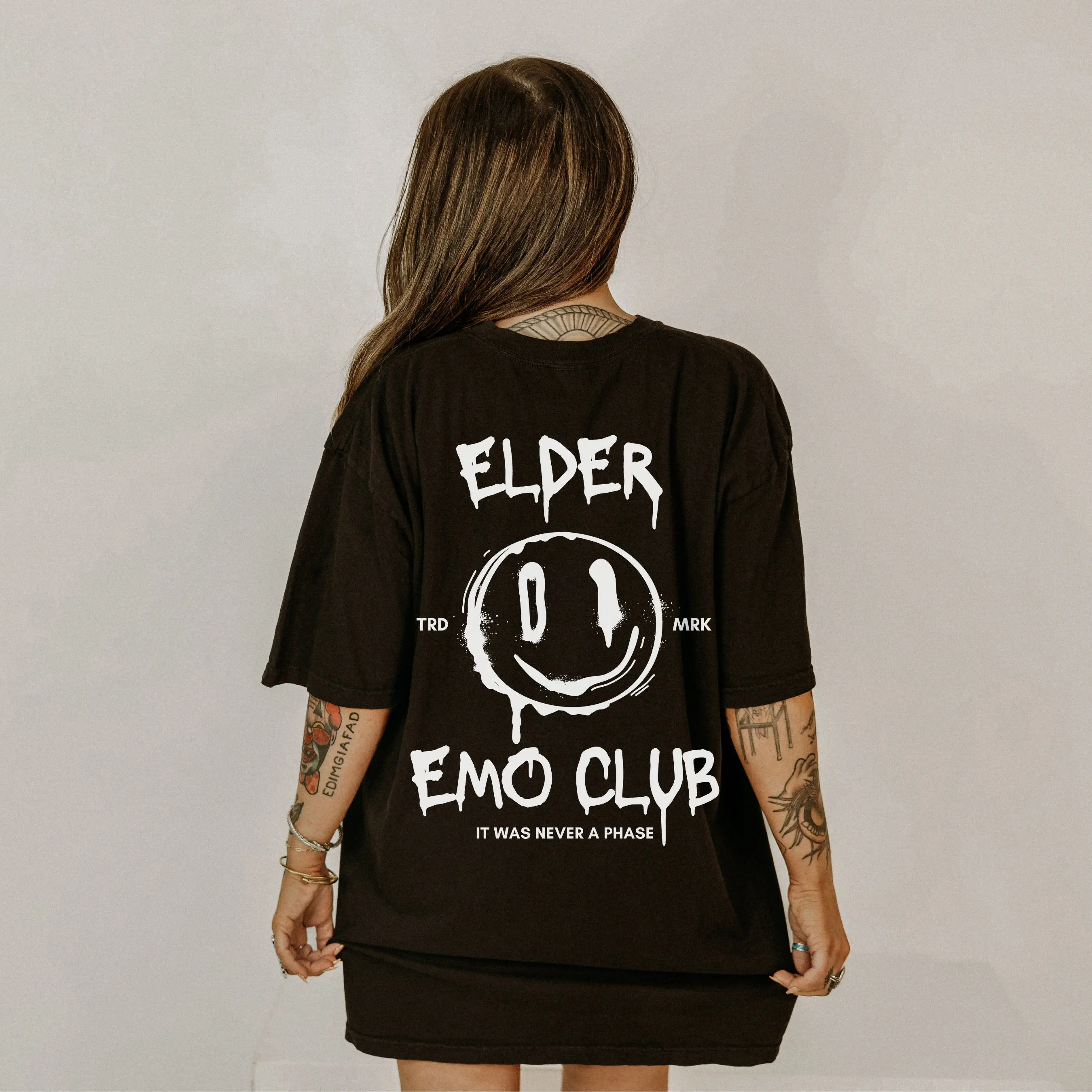 Футболка для пожилых эмо в стиле панк рок удобная цветная футболка мамы