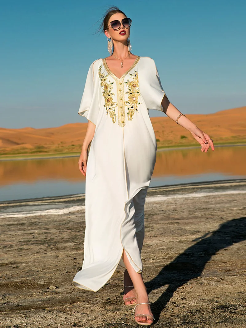 White Evening Dresses Moroccan Caftan Women Golden Trim Handsewn Rhinestones Luxury Abaya Muslim Bridal Gowns Gulf Jalabiya