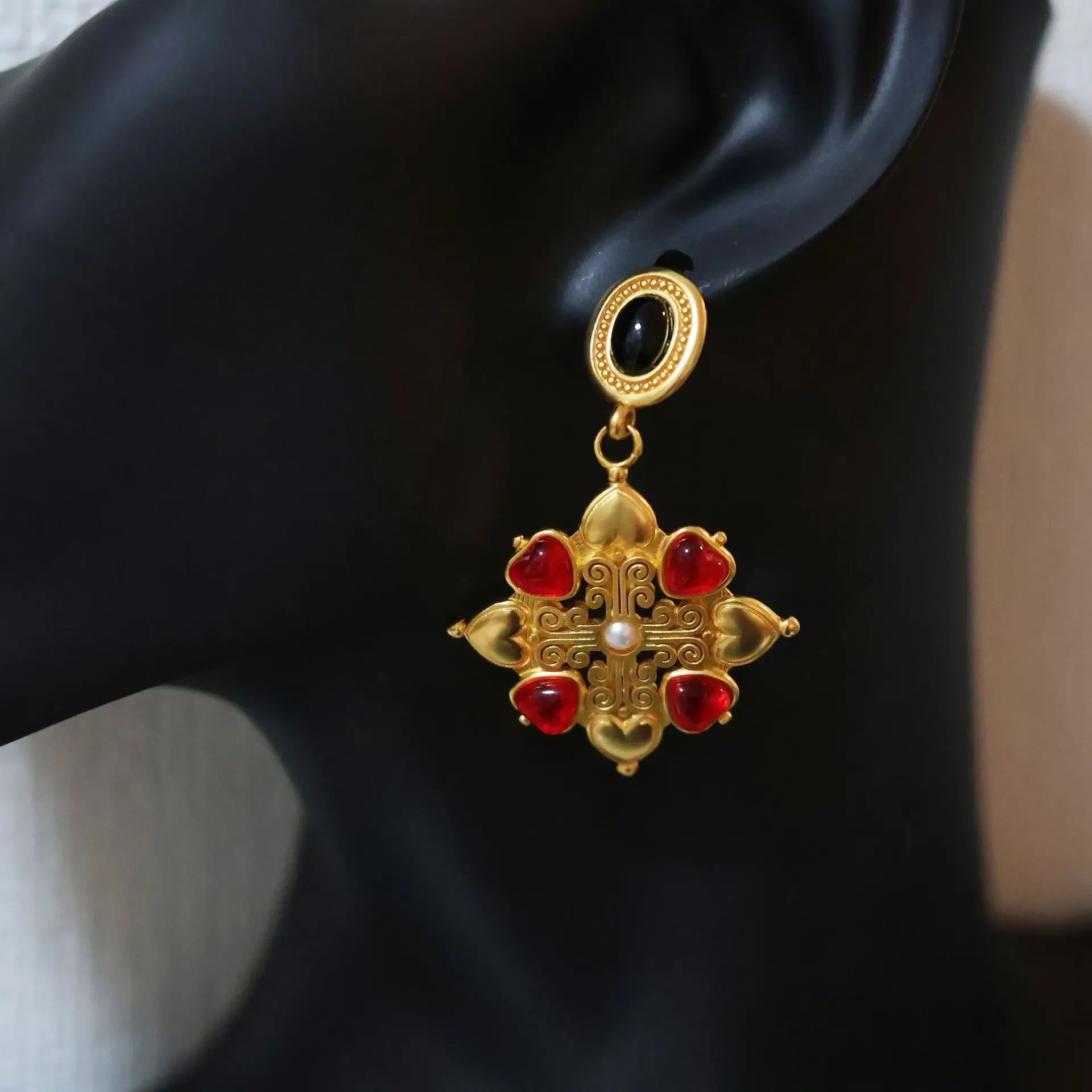 

Женские винтажные геометрические серьги из латуни с покрытием под золото и стеклом в европейском и американском стиле, осень 2023