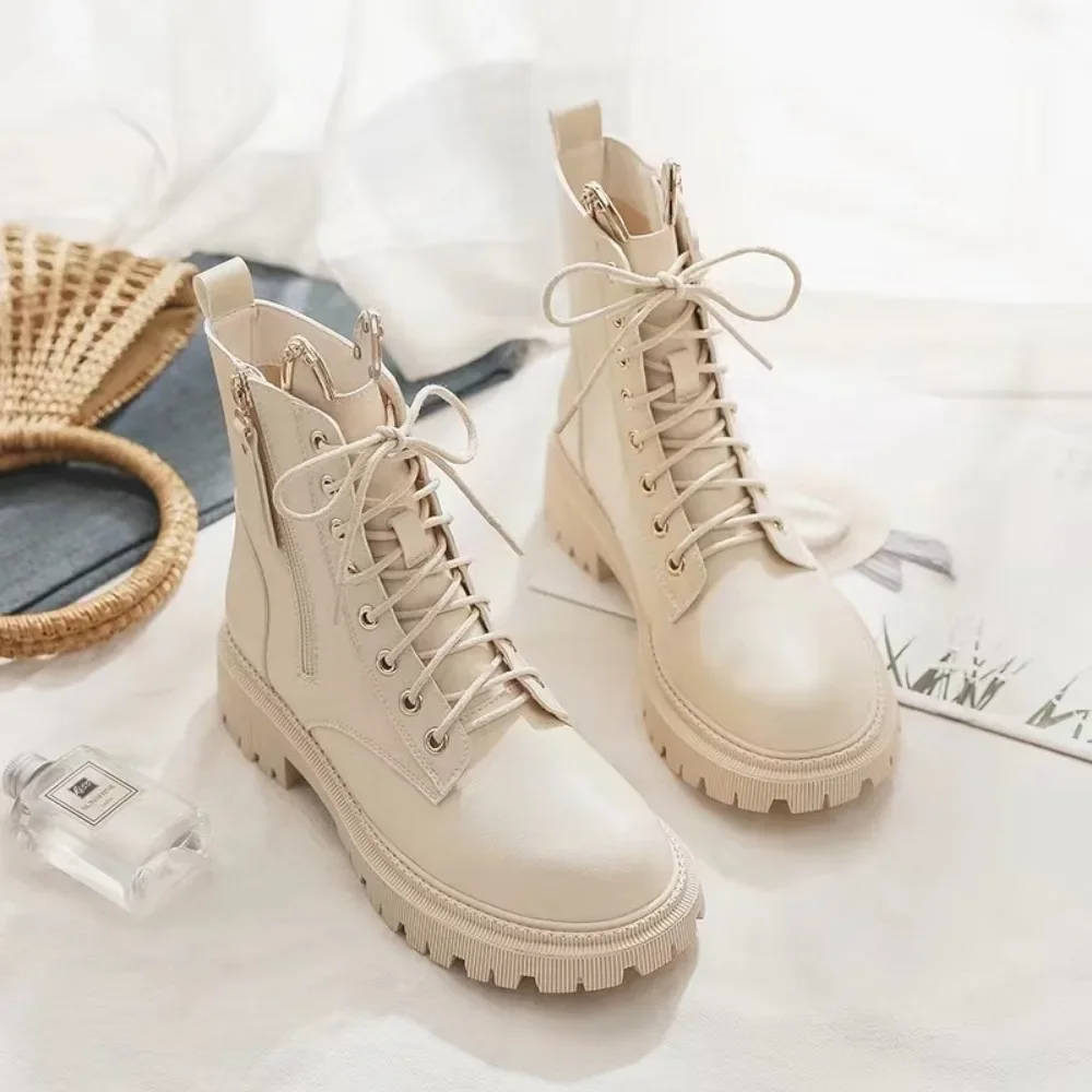 Женские ботильоны в стиле панк обувь белые байкерские ботинки короткая для