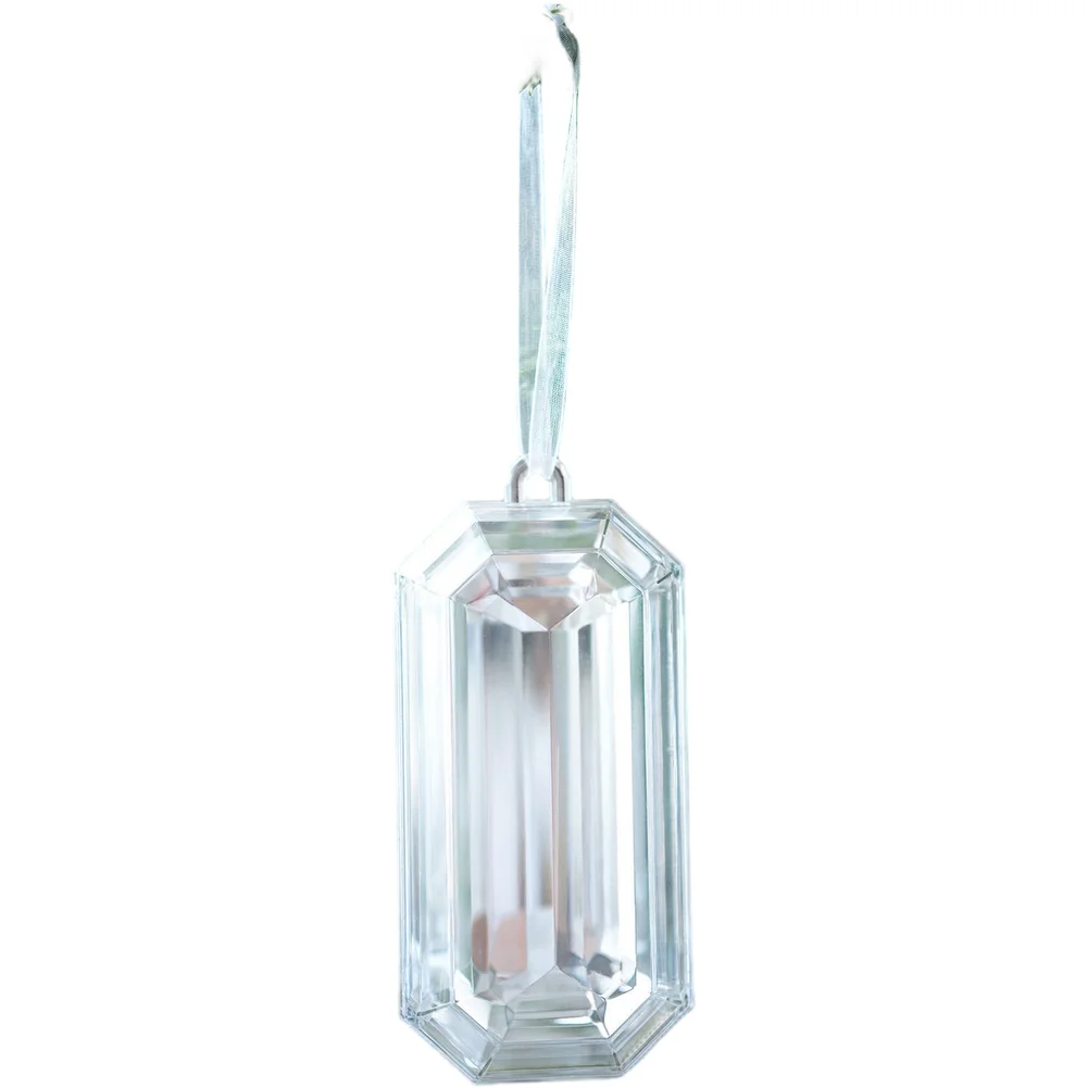 

Пластиковый квадратный кулон с рисунком снежинки