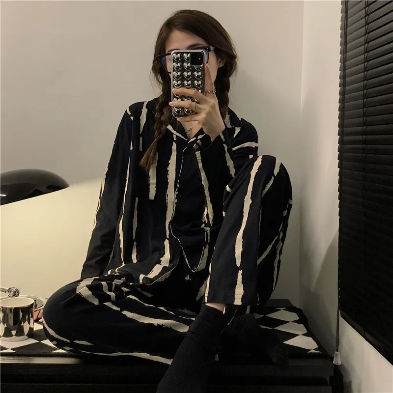 Pajamas female the spring and autumn period and the long sleeve summer two-piece household to take in the spring and autumn