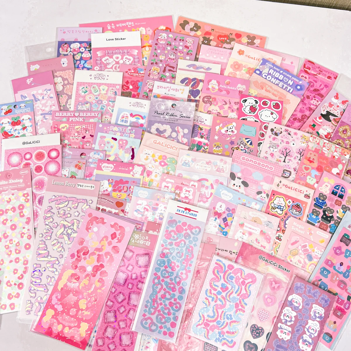 MINKYS New Arrival 4pcs/lot Kawaii Cartoon Bear Laser Bling Photocards Decorative Stickers DIY Scrapbook Stickers Confetti