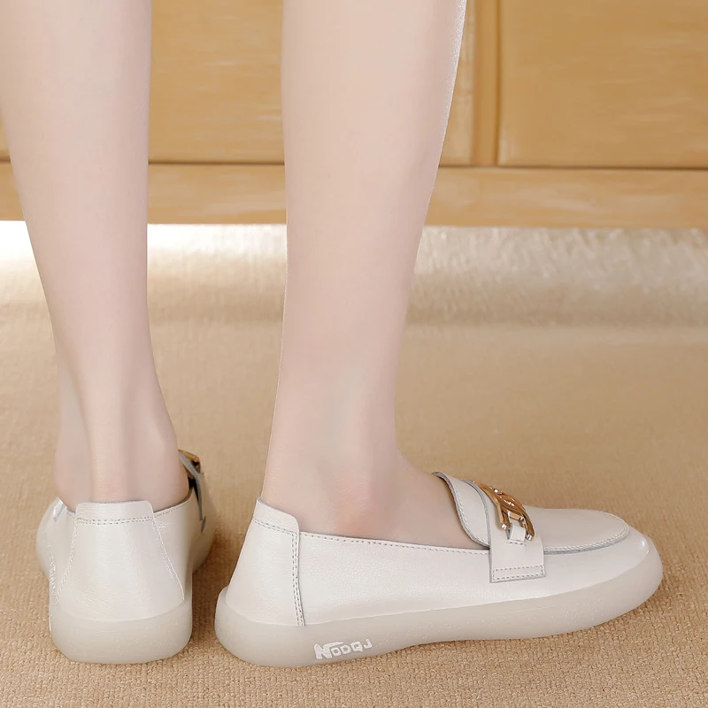 Fashion School Casual Women's Flat Shoes High Quality Genuine Leather Comfortable Women's Sneakers Walking Slip on Women's Shoes