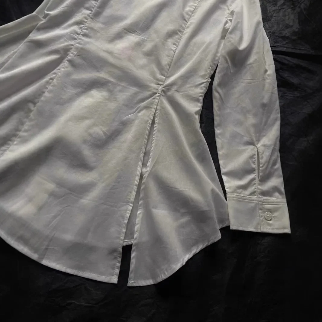 Элегантная белая рубашка с приталенной талией топ нишевого дизайна элитная