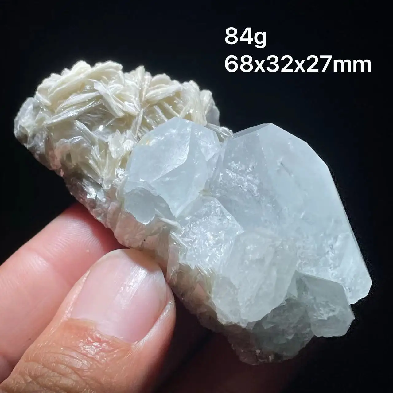 Новая 100% натуральная аквамариновая слюда с чистыми и прозрачными минеральными