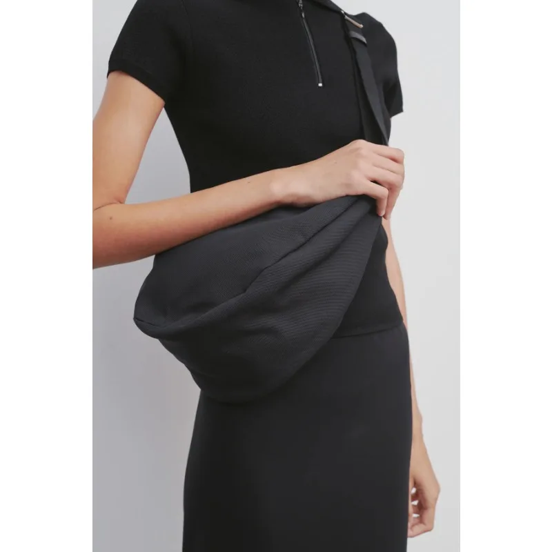 

TheR0w New Ladies Nylon Lcu Hand Bag The First Layer Plain Pebbled Row Calfskin Unique Half-moon Bag