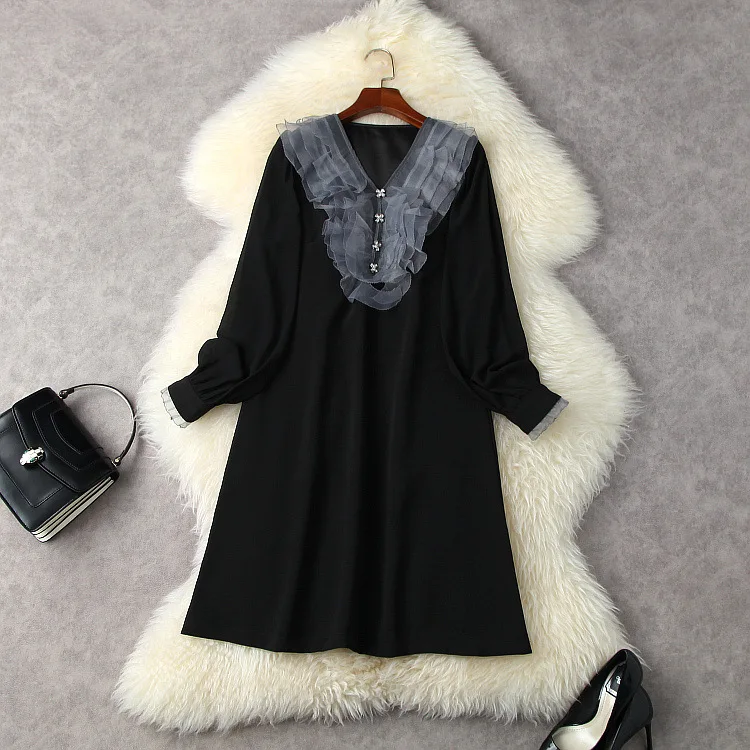 

European and American women's wear spring 2022 new Long sleeve lantern sleeve fashion Beaded black loose dress