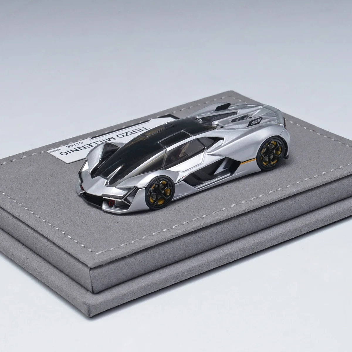 Фото PANTHOM 1:64 Terzo Millennio концептуальный автомобиль, коллекция моделей автомобилей из смолы, подарок №2