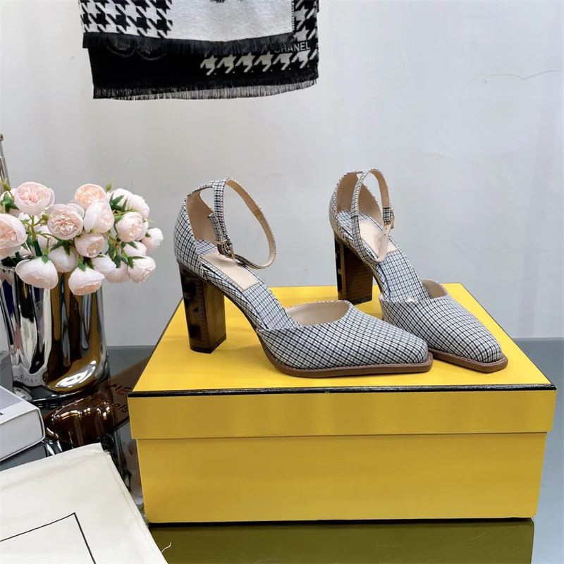 

Luxury Pointed Toe Sandals Fashion Women Designers High Heels Ladies Buckle Strap Platform Shoes Female Party Dress Office Shoes
