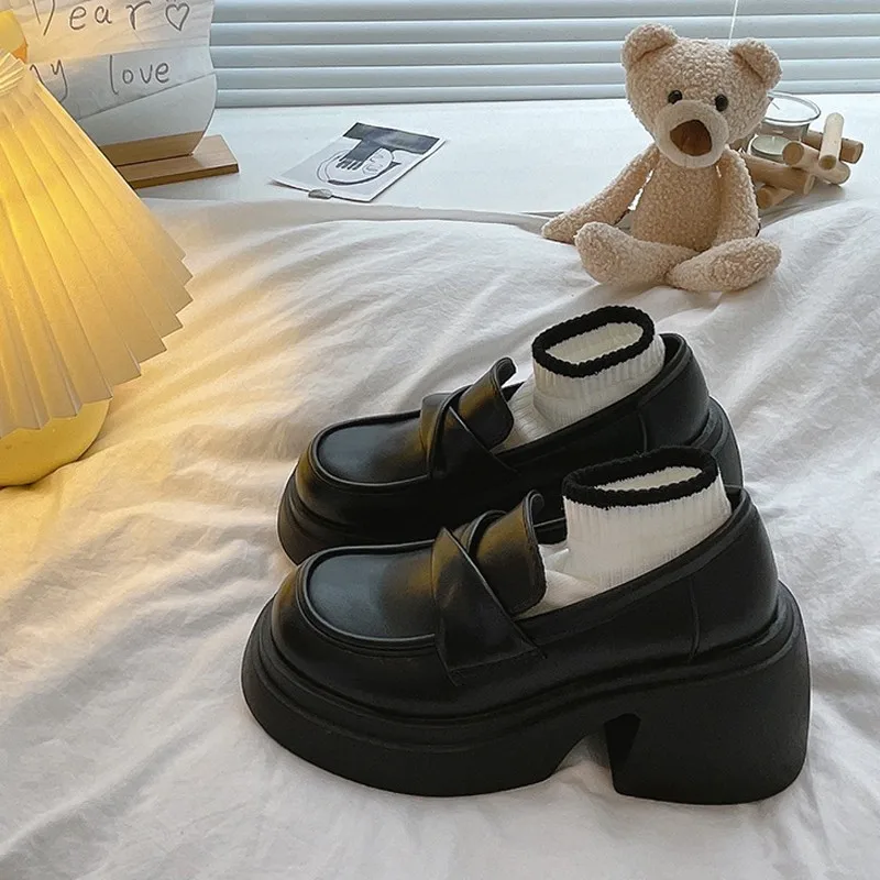 

Womens Derby Shoes Casual Female Sneakers British Style Slip-on Loafers With Fur Shallow Mouth Round Toe Leather Preppy Slip On