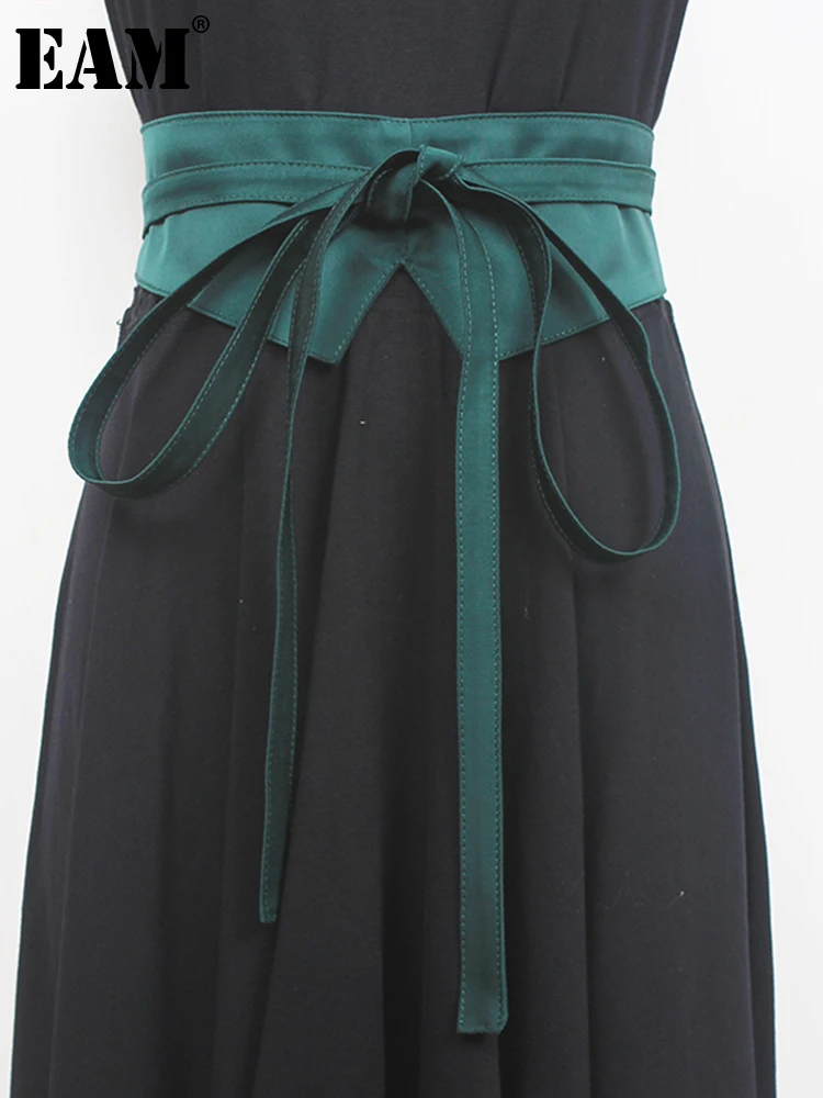 

[EAM] Green Satin Bandage Long Irregular Wide Belt Personality Women New Fashion Tide All-match Spring Autumn 2023 1DE7008