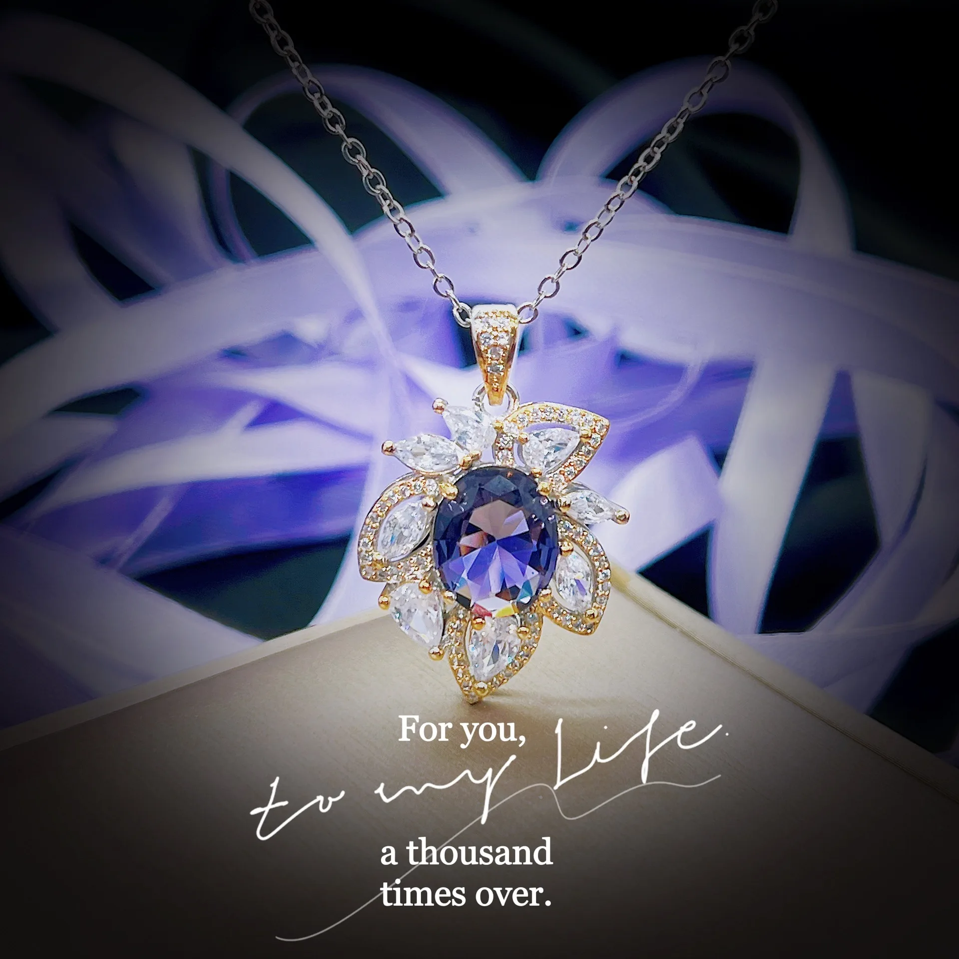 

Foydjew Designer Jewelry Inlaid Simulation Amethyst Purple Stone Pendant Luxury Full Zircon Maple Leaf Necklaces For Women
