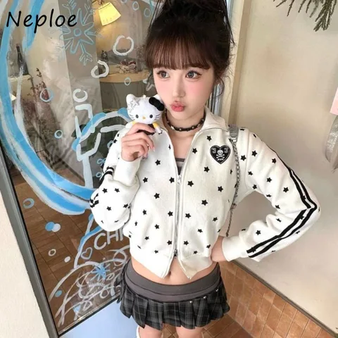 Neploe, свободное, милое, свежее, студенческое пальто в консервативном стиле, толстовка с вышивкой в горошек и звездой, короткая универсальная литературная куртка