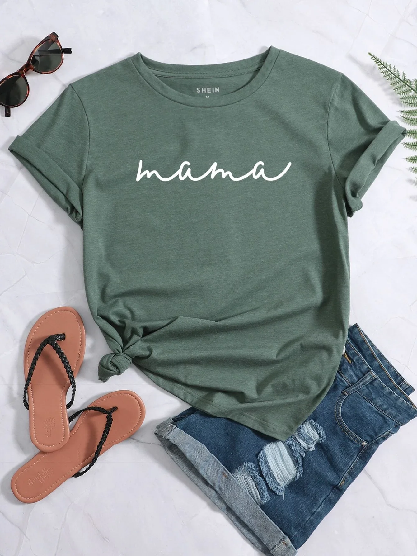 

Letter Graphic Crew Neck Tee