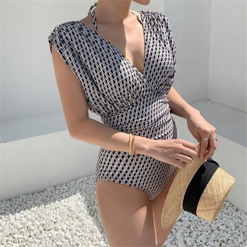

Blossomora 2022 Summer Houndstooth Push Up One-piece Swimsuit for Sexy Women Halter V Neck Backless Monokini Beach Wear Swimwear