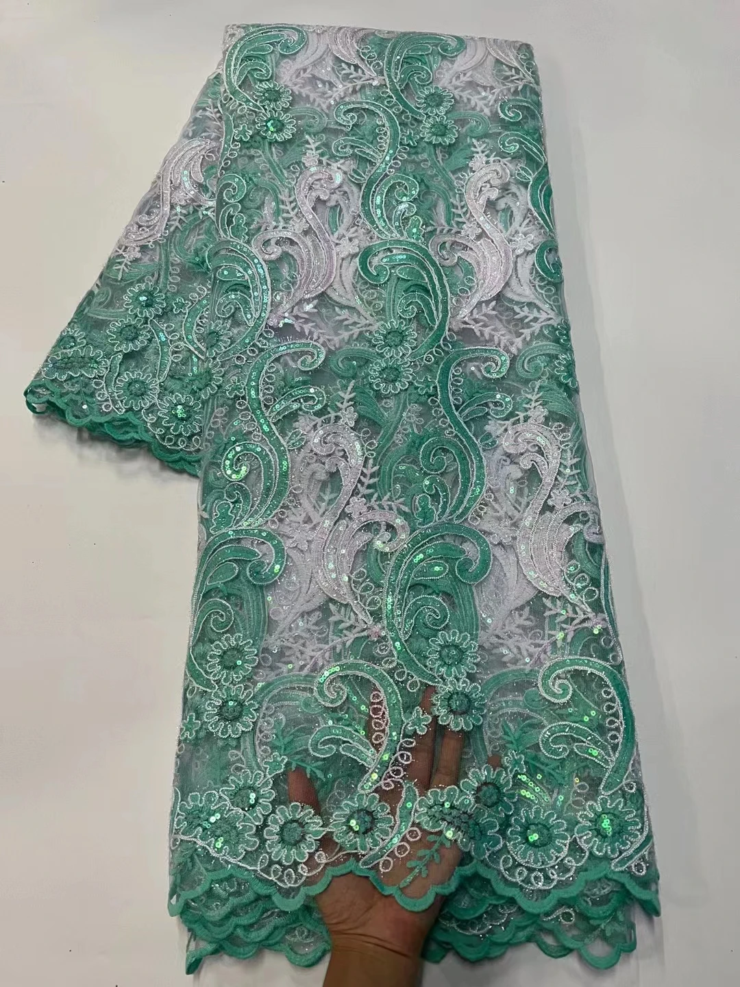 

Luxurious Green Guipure Cord lace Fabric Nigeria 2022 Embroidery Net With Sequins African Wedding Fabric