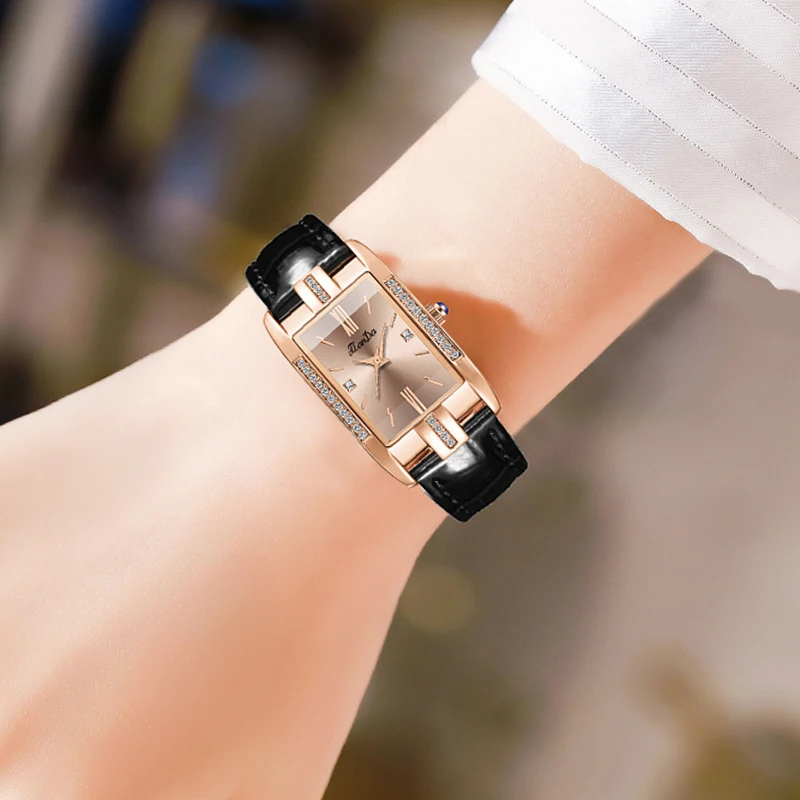 JLANDA 2023 Fashion Square Green Dial Ladies Exquisite Atmosphere Luxury Quartz Watch Stainless Steel Strap Waterproof Watches