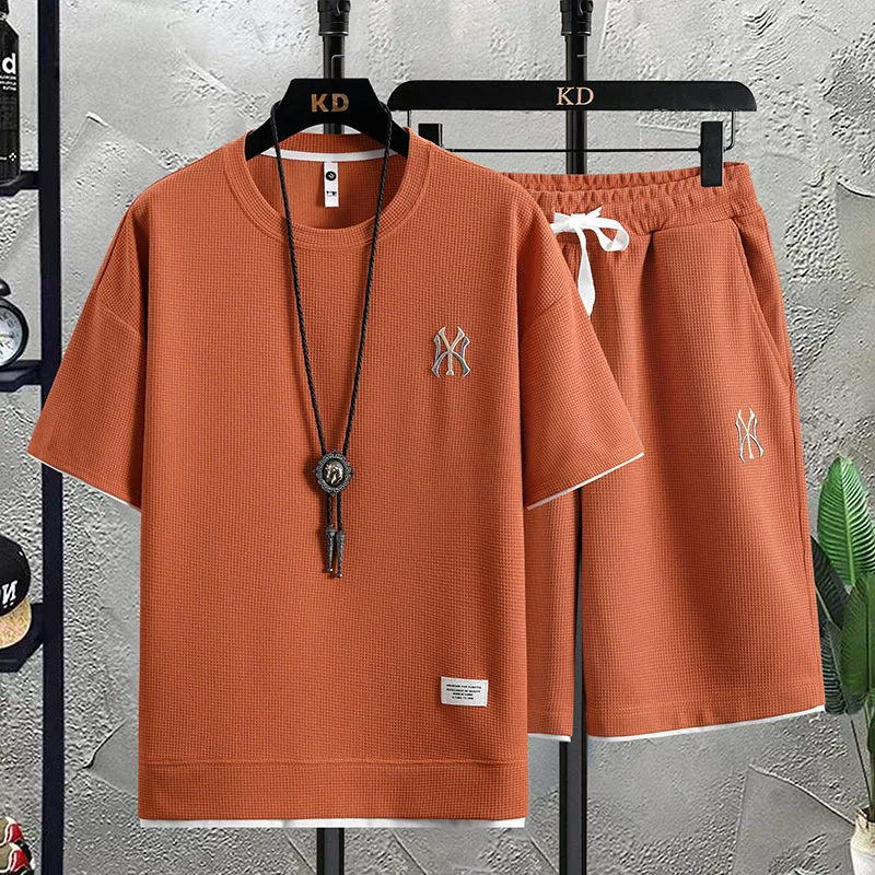 Summer 2023 New Set Street Dress Crew Neck Sports T-shirt and Sports Shorts Casual Set Two Pieces Versatile Simple Menswear