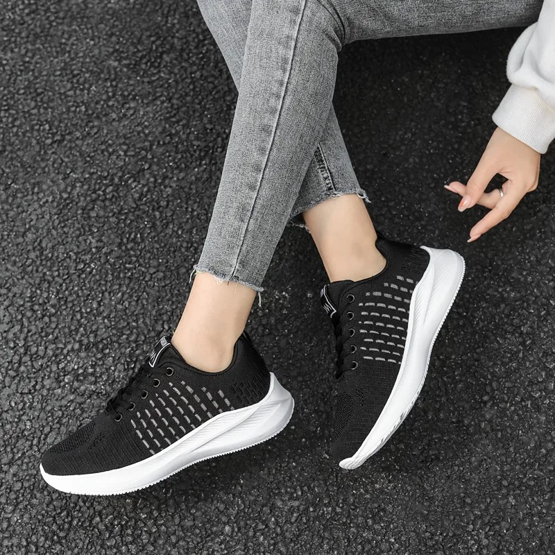 Sports Women's Walking Shoes Summer Mesh Breathable Outdoor Sneakers Lace Up Casual Shoes Lightweight  women shoes