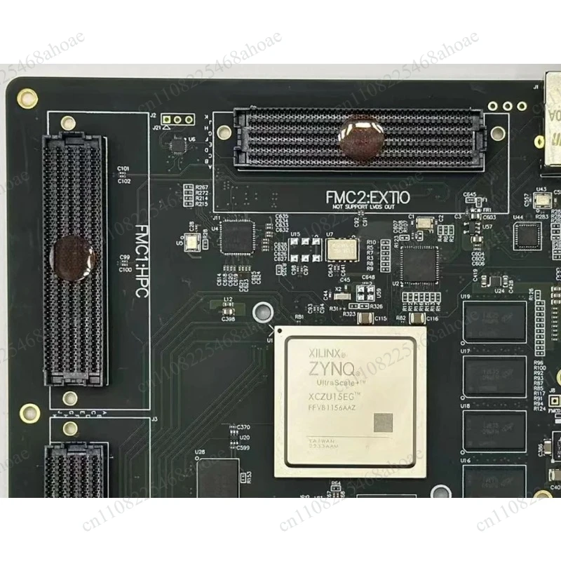 Фото Оснащён программно-аппаратным радио FMC HPC Tian Embedded Tongtu и платой разработки MPSOC XCZU15EG. №1