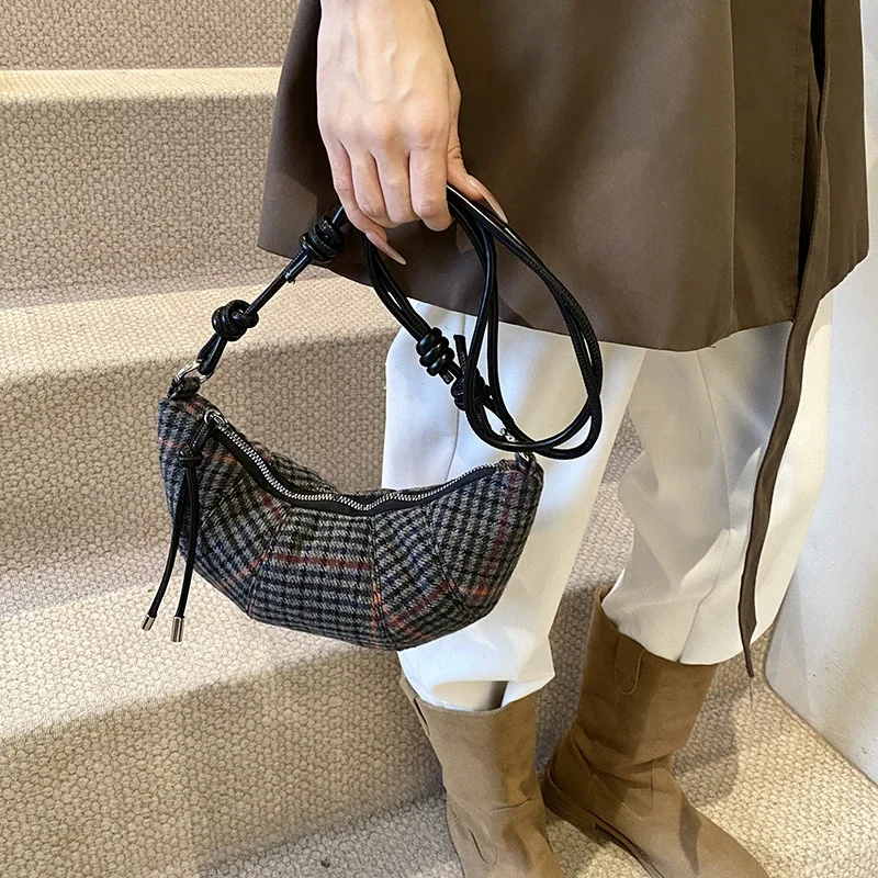 Новая женская сумка через плечо в стиле ретро сумка-круассан этническом для