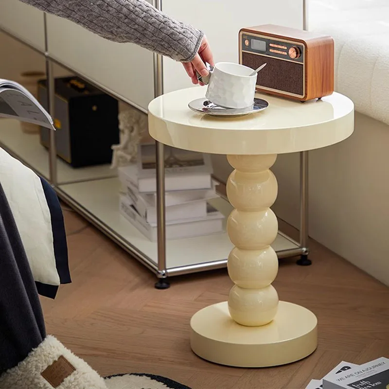 

Apartamento Table Minimalist Unique Phone Vase Round Bedroom Magazine Regale Small Coffee Table Aesthetic Meuble Home Furniture