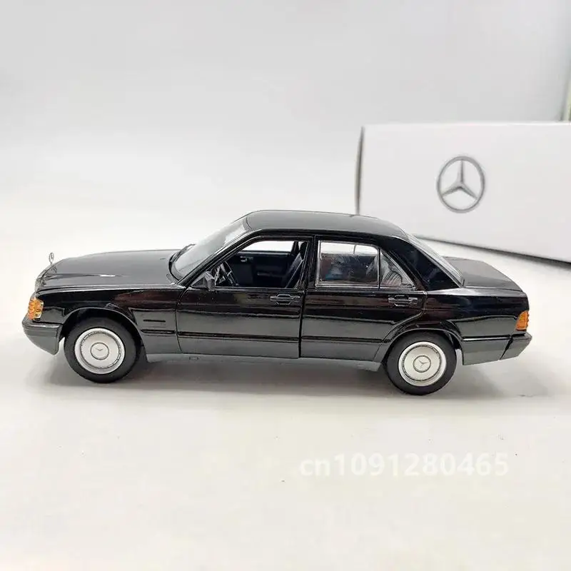Литой под давлением масштаб 1:24 Mercedes Benz 190E W201 модель автомобиля из сплава