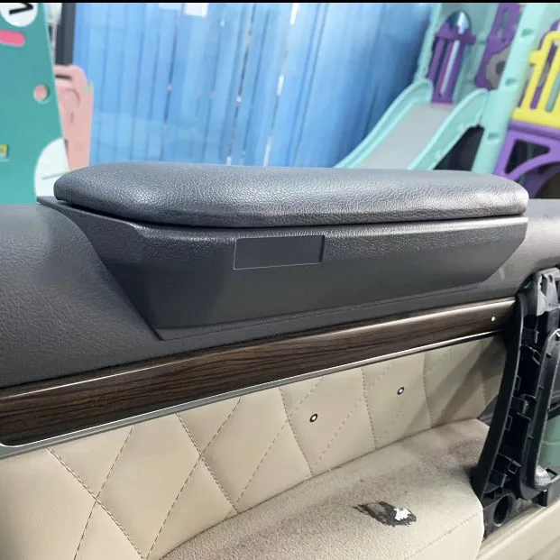 Кожаный дверной подлокотник удлинитель для Toyota Land Cruiser 200 FJ200 LC200 2008 2010 2012 2015 2016 2017