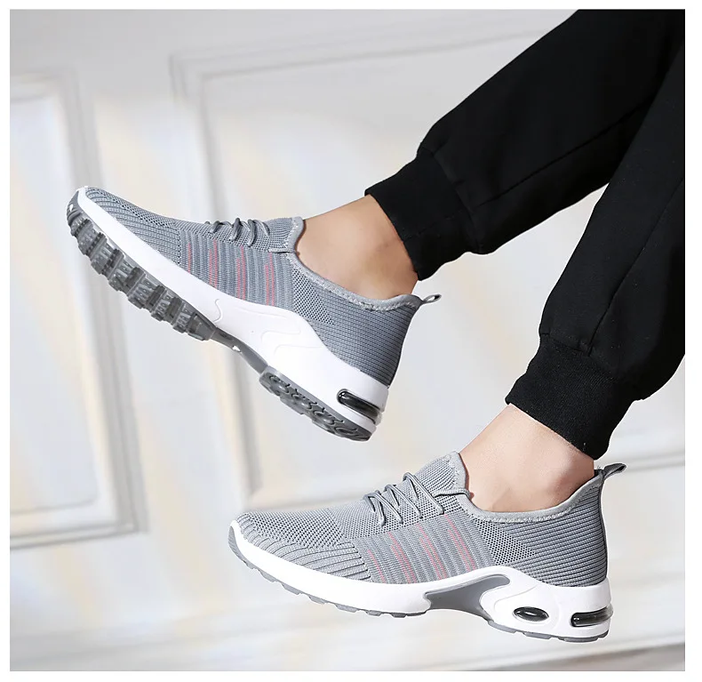 

New men's shoes fashion breathable sports shoes low-top cushion shock absorption running shoes casual light men's net shoes