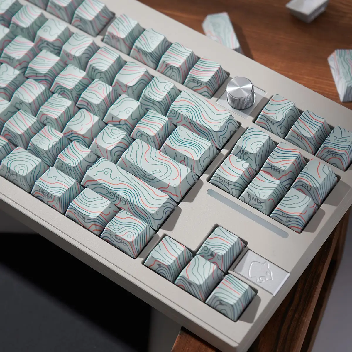 Черный/белый Canyon механическая клавиатура с боковой подсветкой 130-клавишные