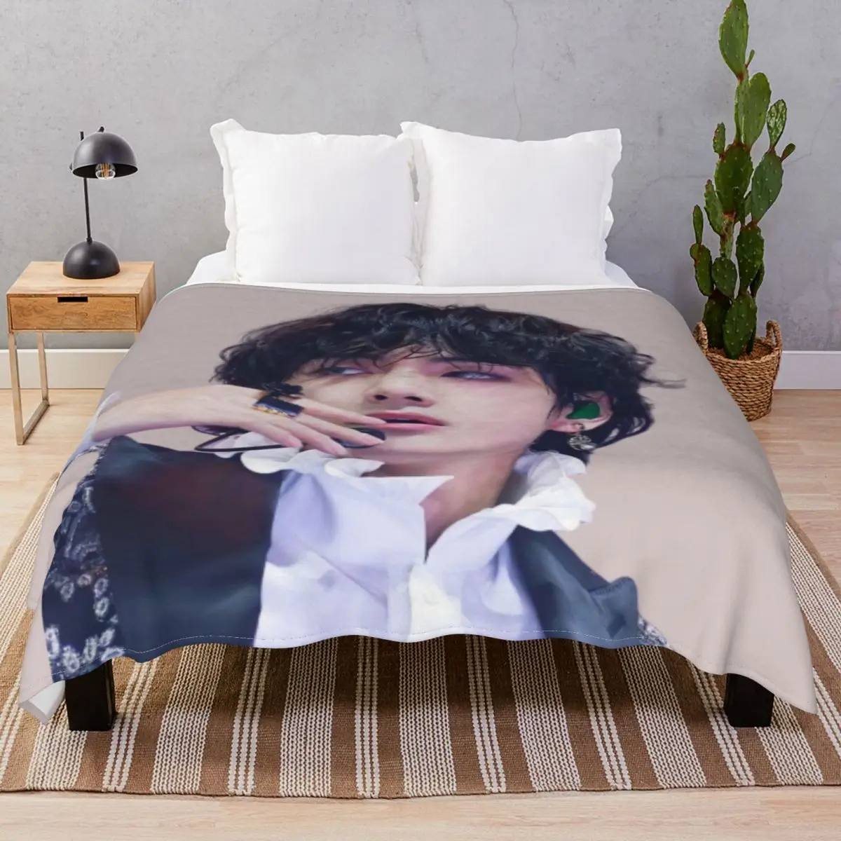 Taehyung V Blankets Fleece Autumn Super Soft Unisex Throw Blanket for Bedding Home Couch Travel Office