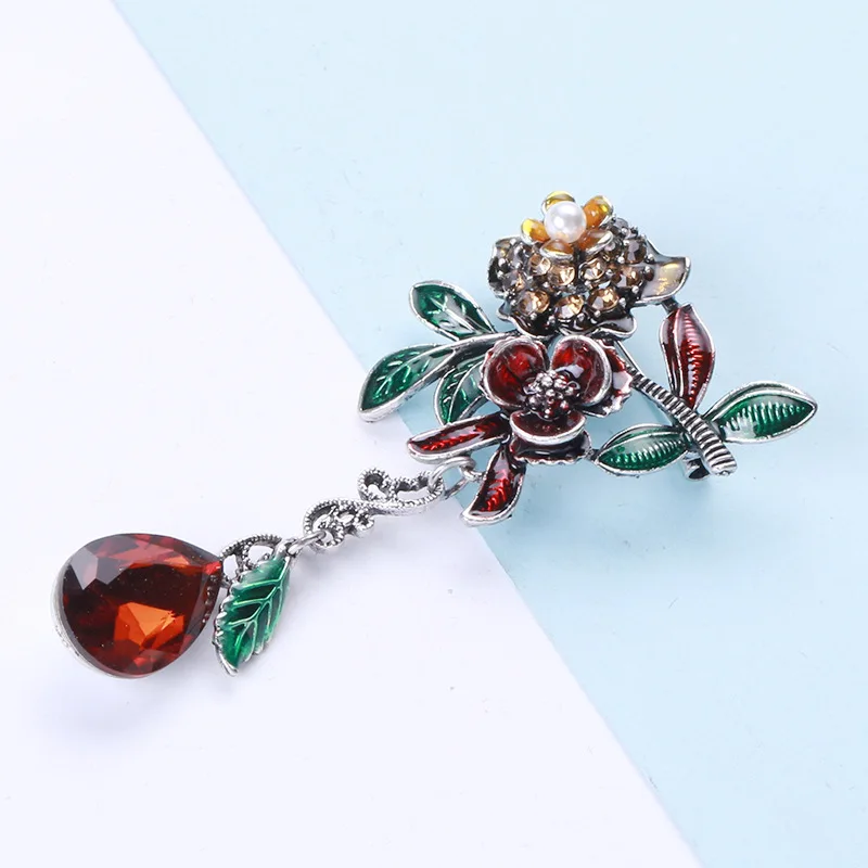 Hinestone броши в форме цветка камелии для женщин Винтажная модная зимняя брошь