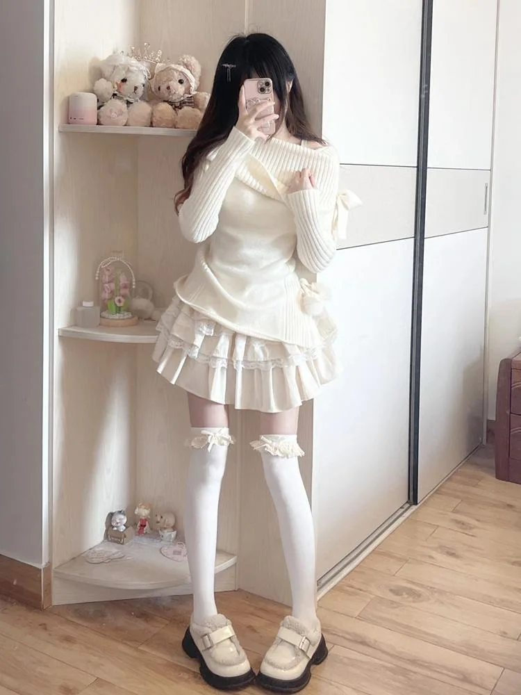 Женский комплект из двух предметов облегающий трикотажный топ с вырезом