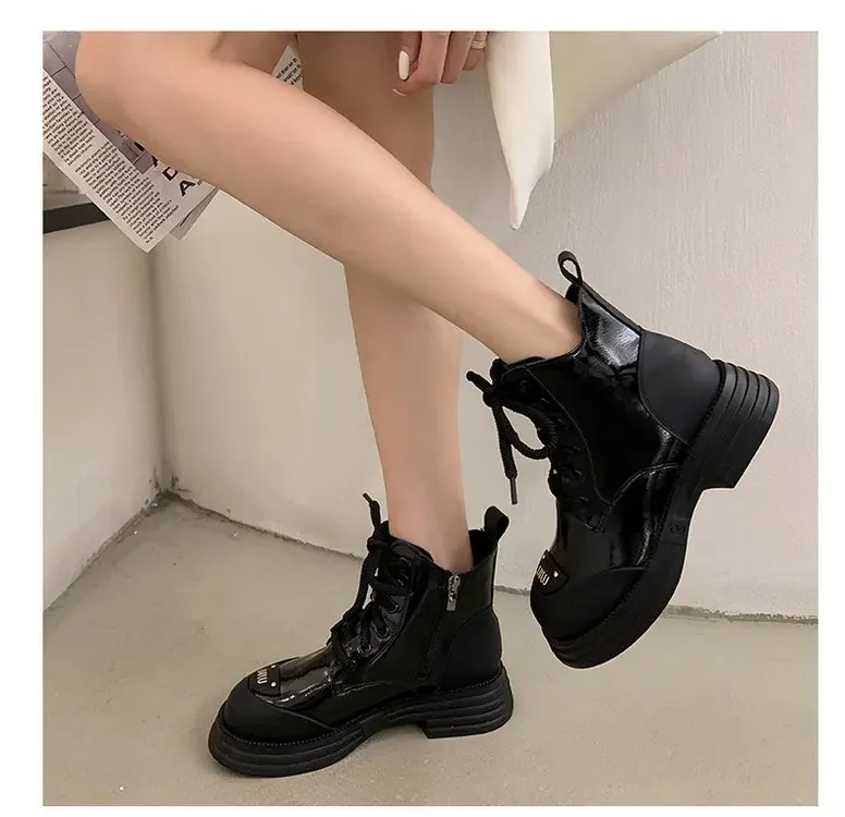 Ботинки женские зимние на шнуровке