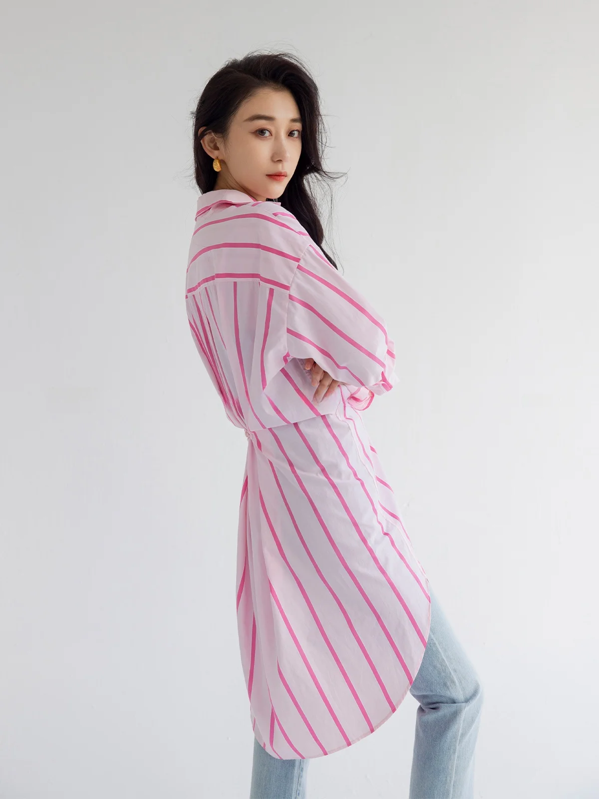 Garbociaga Dragon Xier весеннее длинное платье-рубашка с v-образным вырезом и профилем