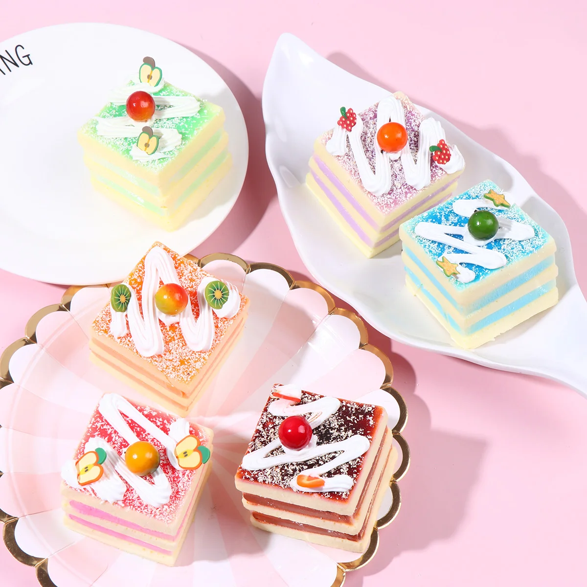 

6pcs Artificial Cake Model Simulation Dessert Realistic Cake Model for Kitchen Display Photo Props ( Random Style )