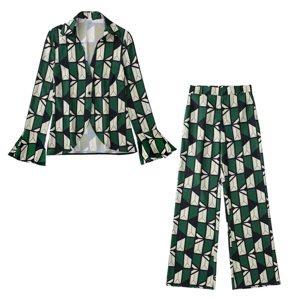 

PB&ZA summer new women's retro lapel stacked decorative print shirt high waist casual flared pants horseshoe pants 3241/543