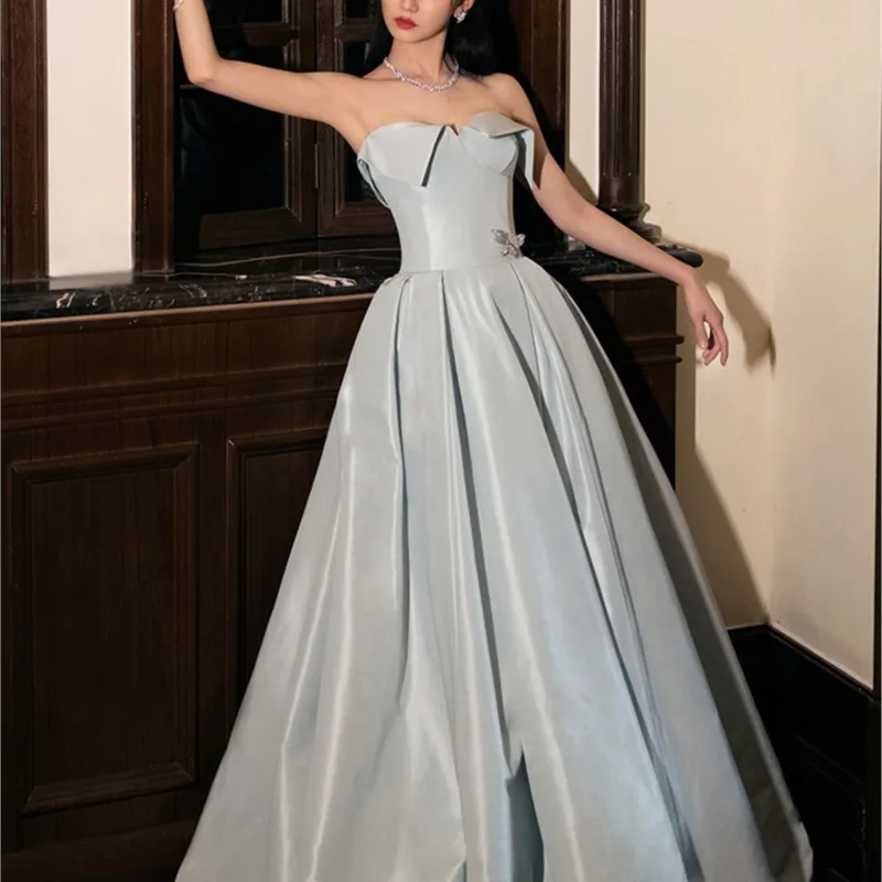 Элегантный телефон роскошная маленькая атмосфера узкий милый красивый