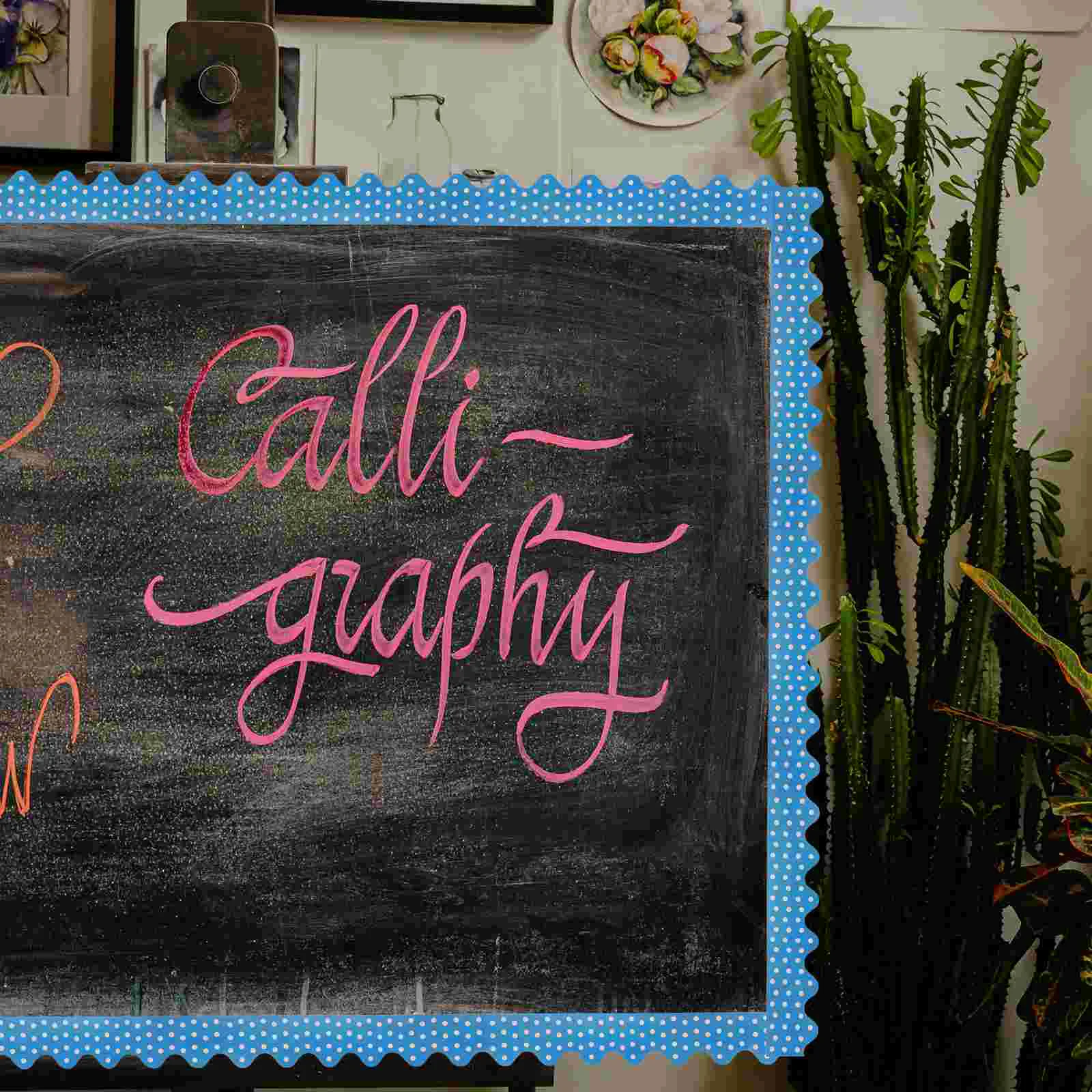 Рисунок 4 - Наклейки с границами