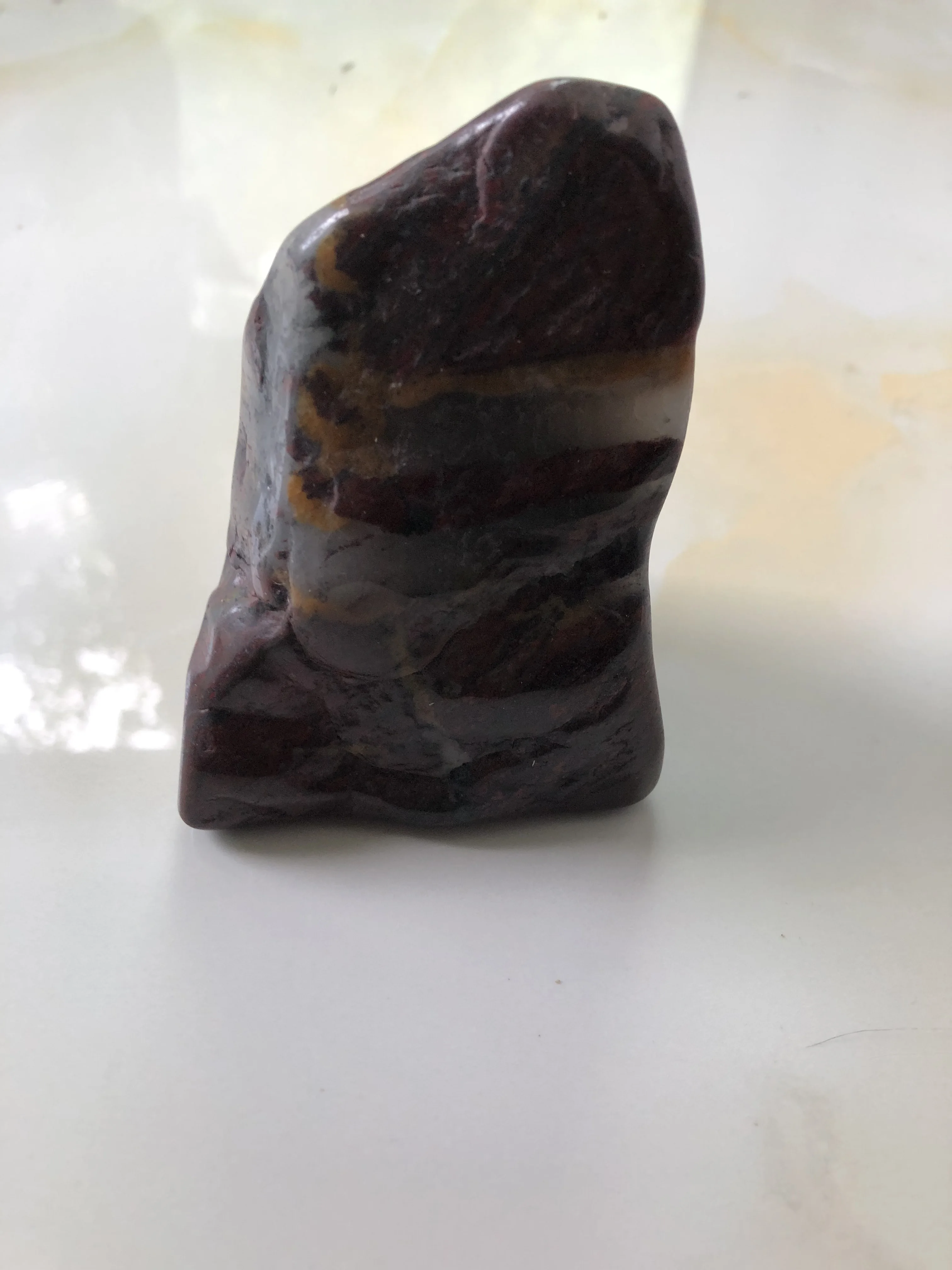 1Pcs 91*52*54Mm Natural Stone Guangxi Bloodstone Middle With White High Quality Exquisite Send Base