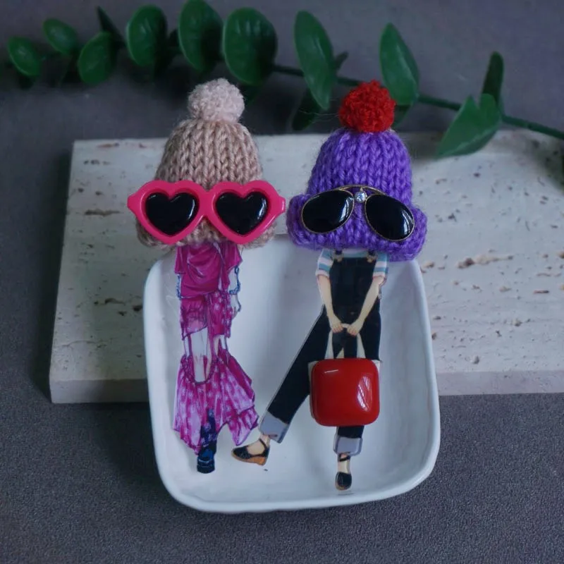 

Cartoon Acrylic Brooches For Woman Fashion Cute Wear-Glasses Girl Badge Pins Gifts 2Pcs/lot