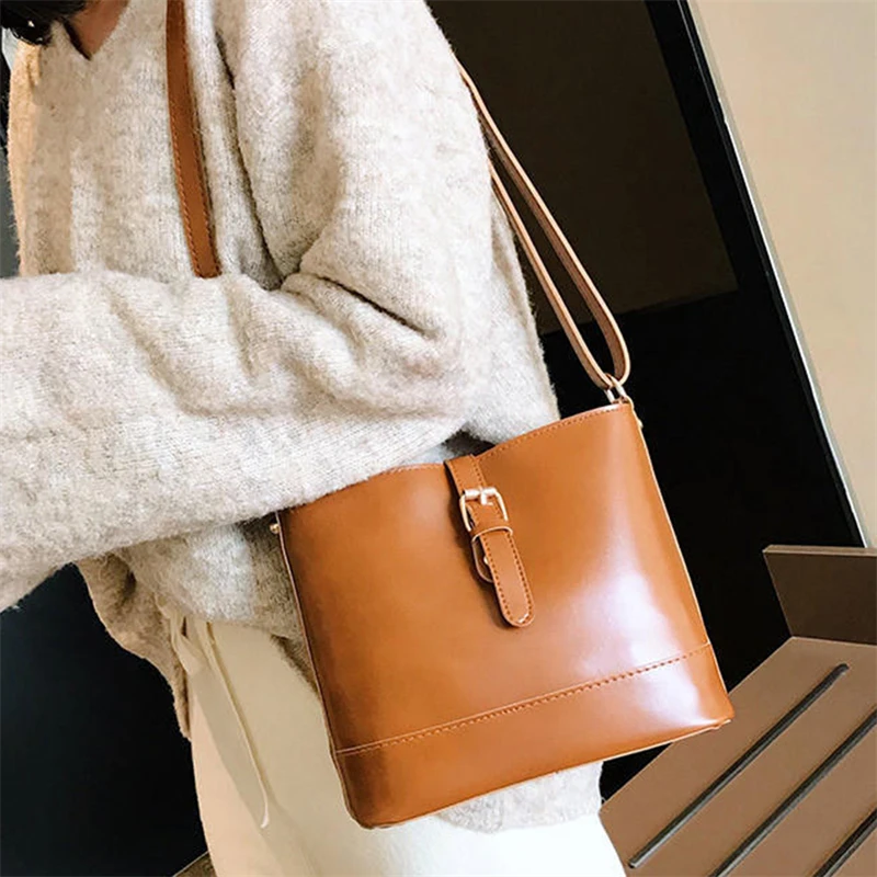 

Vintage Simple PU Leather Bucket Crossbody Bags for Women Luxury Elegant All-Match Lady Shoulder Bags Ladies Handbags