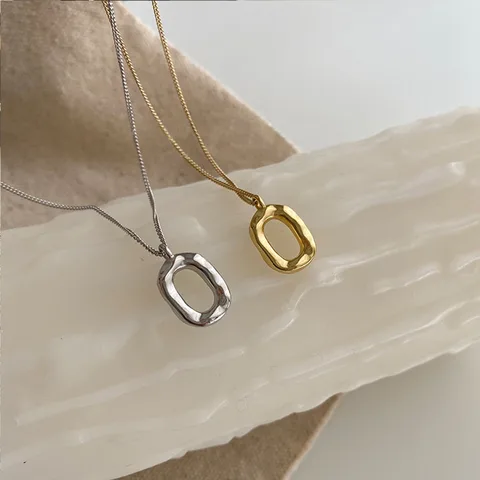 Минималистичное ожерелье из серебра 925