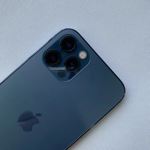 Смартфон Apple iPhone 12 Pro, 6/128ГБ, 6/256ГБ, global, Б/у