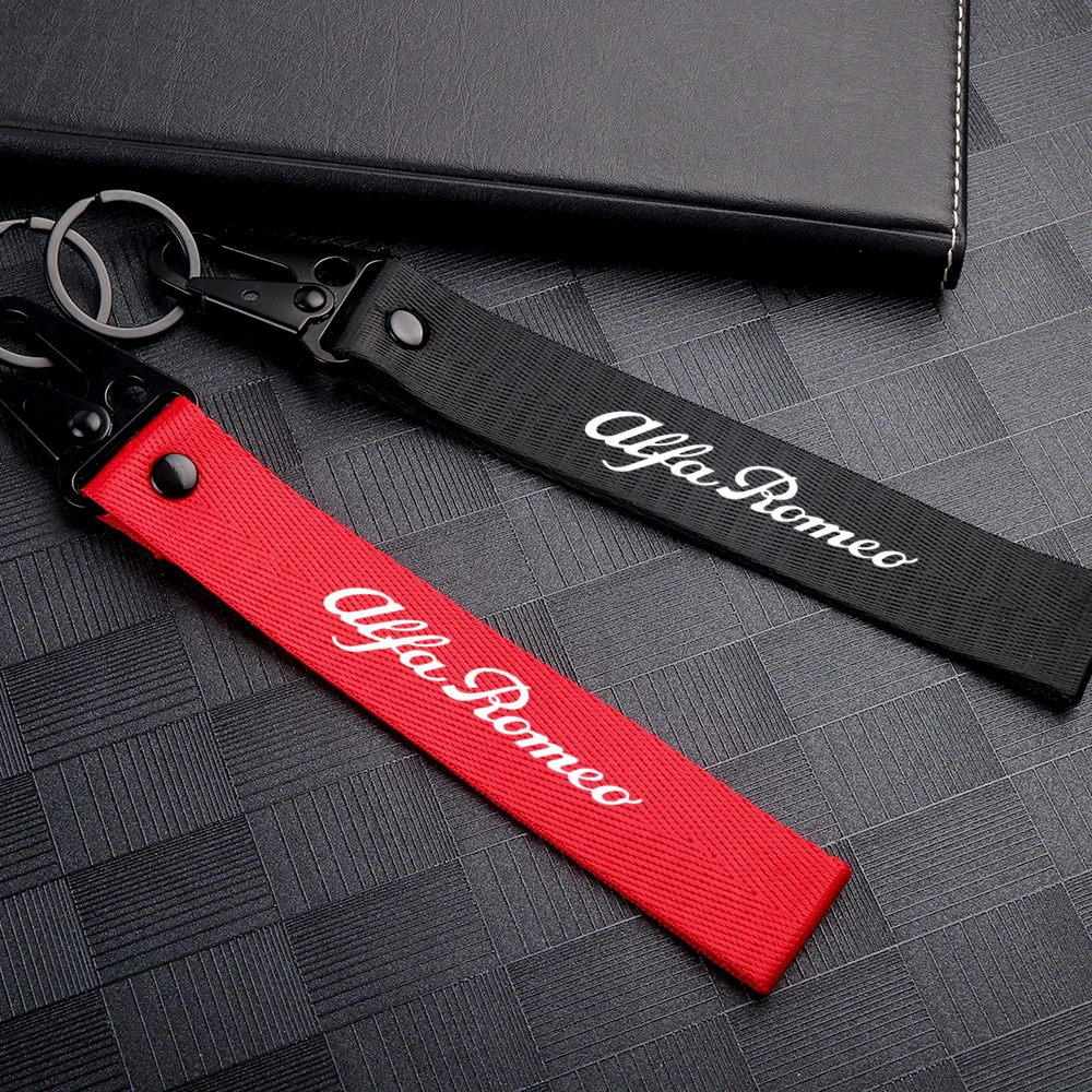 

Car Badge Ribbon Lanyard Key chain KeyRings Key Accessories For Alfa Romeo giulia stelvio giulietta 159 147 156 166 GT 4C MiTo