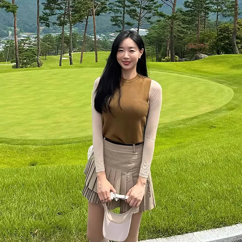 

Golf Top 2023 New Spring and Autumn Women's Knitted Vest W423309