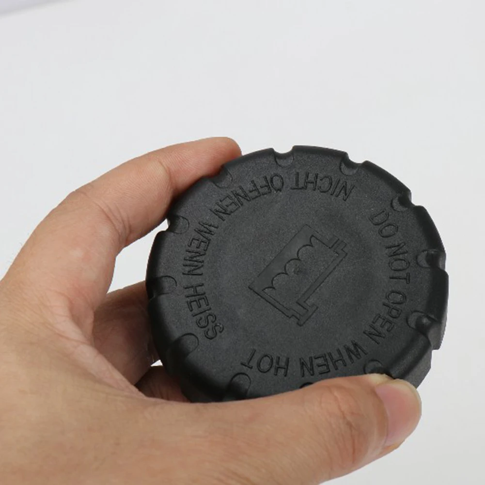 Крышка расширительного бачка резервуара охлаждающей жидкости радиатора 2105010615